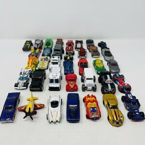 Hot Wheels Lot of 34 Vintage 70s/80s/2000s Preowned Trucks Cars Vehicles